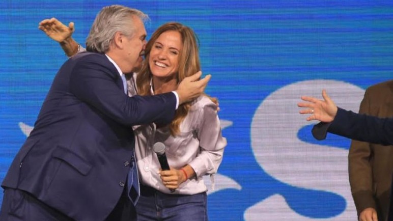 Del moderado festejo a la celebración del Frente de Todos por llegado casi al empate en la provincia